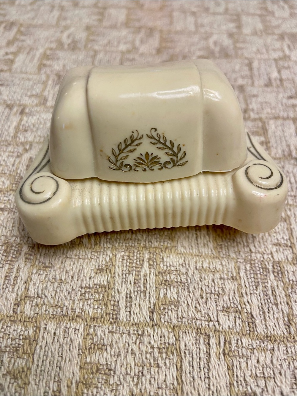 Carl Rose Celluloid Art Deco Proposal Engagement Ring Box in Cream